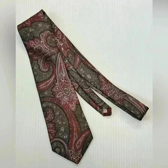 Vintage Men’s Holloway’s neckties out of Eatonton, GA. - Picture 1 of 3